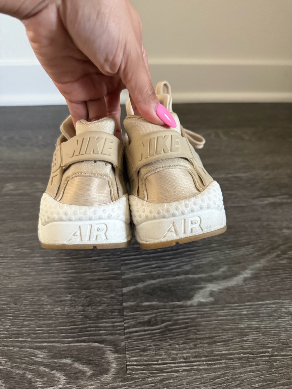 Nike Wmns Air Huarache Run SD 'Mushroom' - Picture 10 of 16